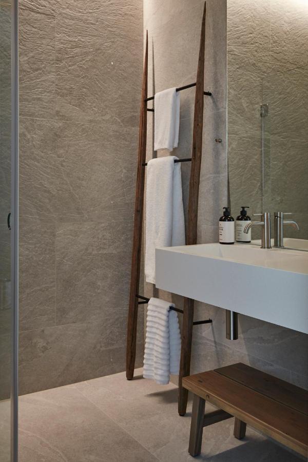 Runo Hotel Порвоо Экстерьер фото A towel ladder