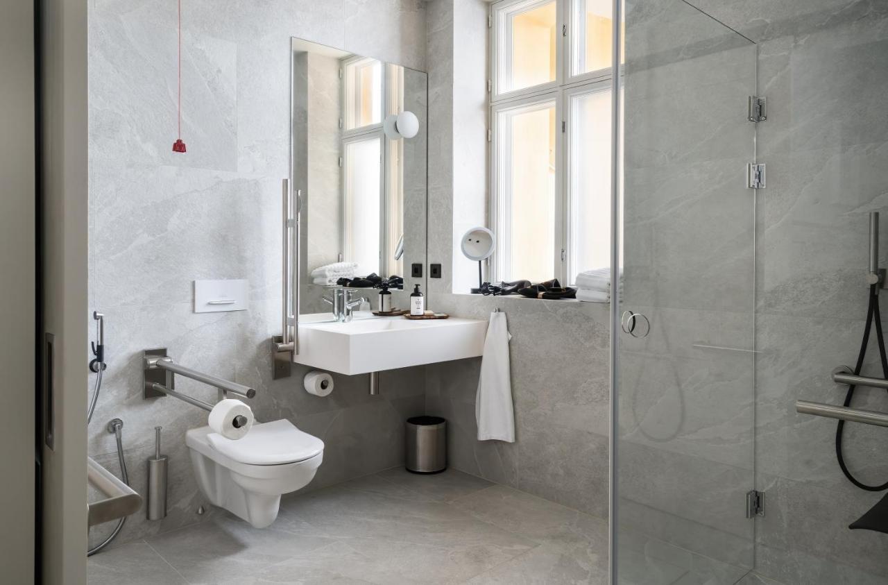 Runo Hotel Порвоо Экстерьер фото Bathroom